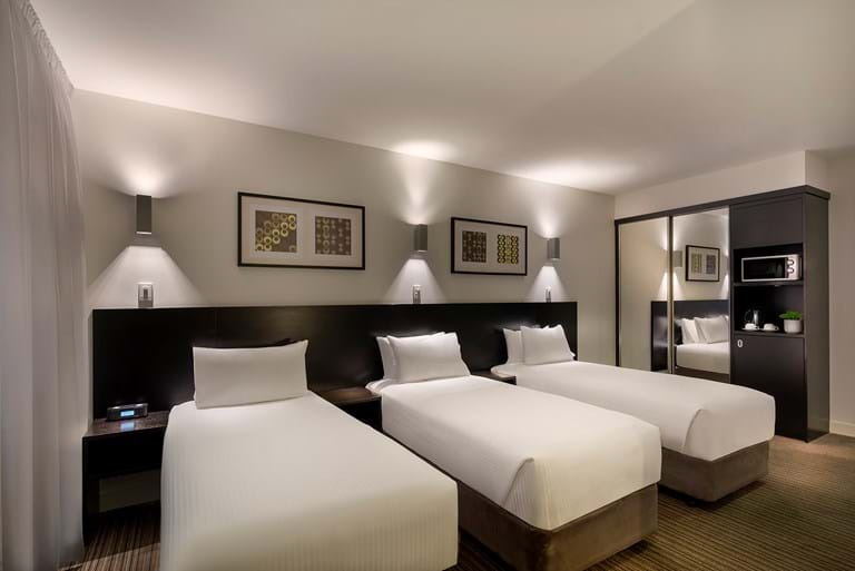 Triple bad room
